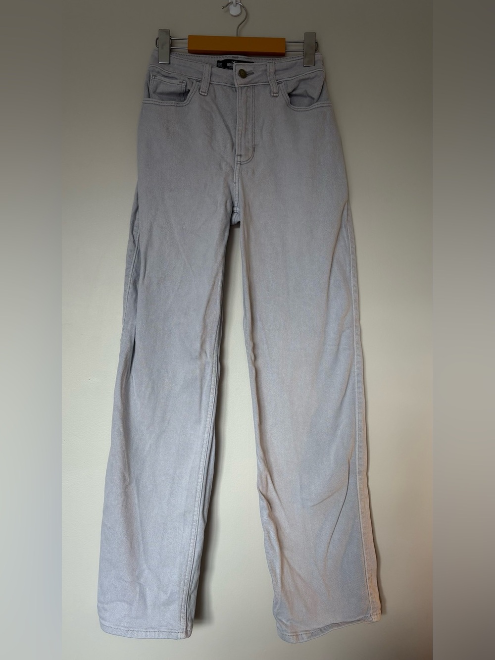 Hollister Women's Straight Leg Jeans in Light Gray
